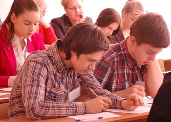 Как примет студентов МГУ во время кампании 2015 года? 