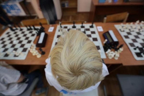 В Алтайском крае запустили проект «Шахматы в школе»