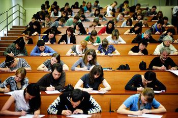 Российские вузы будут готовить обученных коллекторов