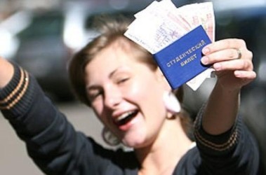 Студентам увеличат стипендии