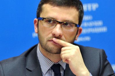 Вся сила в бумаге. Высший полет бюрократии