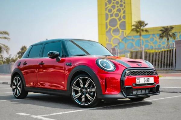 Mini Cooper – стильный городской автомобиль