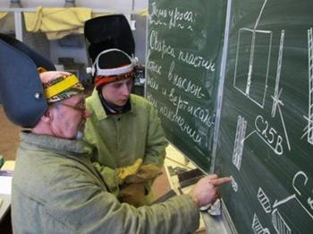 Число абитуриентов колледжей и техникумов сократилось