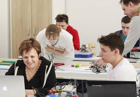 Для чего нужна профессиональная переподготовка преподавателей