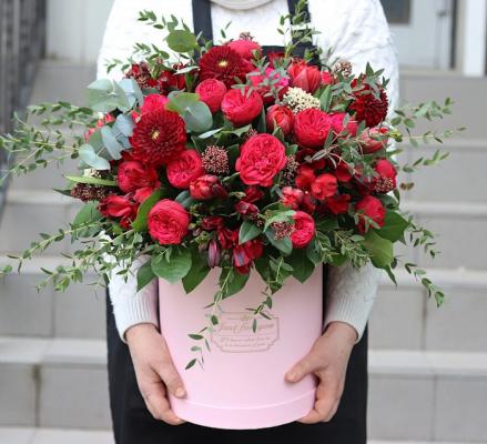 Секреты флористов - букет в коробке