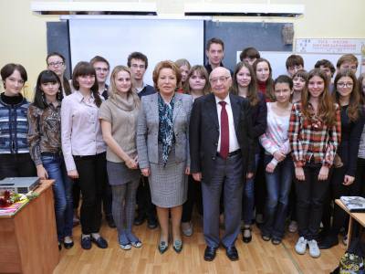 Валентина Матвиенко на открытом уроке - metodisty.org