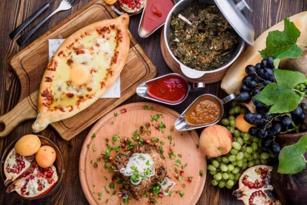 Где можно вкусно покушать в Москве?