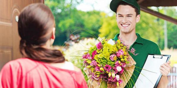 Interflora - международная доставка цветов и подарков