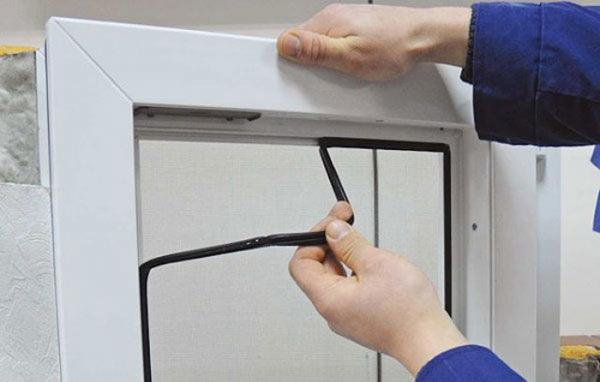 Замена уплотнителя окна: тепло в доме – копейка в кармане